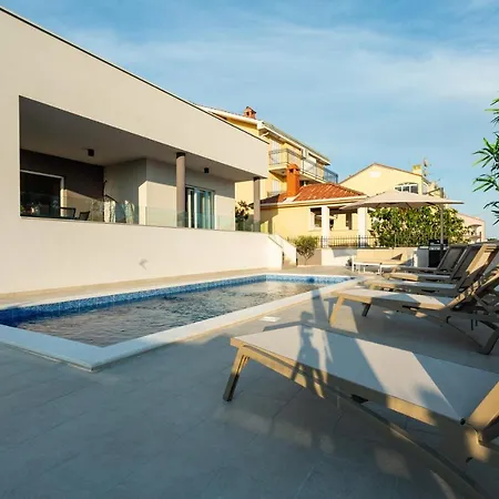 Luxury Sea View Biograd Villa *
