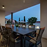 וילה Luxury Sea View Biograd