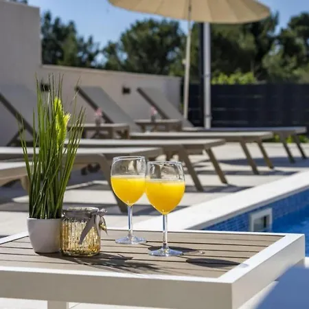 Vila Luxury Sea View Biograd