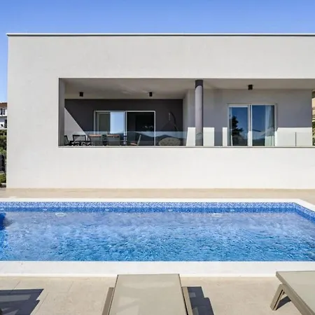 Luxury Sea View Biograd Vila *