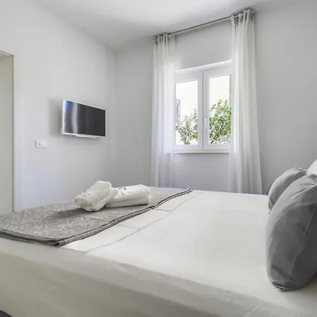 Vila Luxury Sea View Biograd *