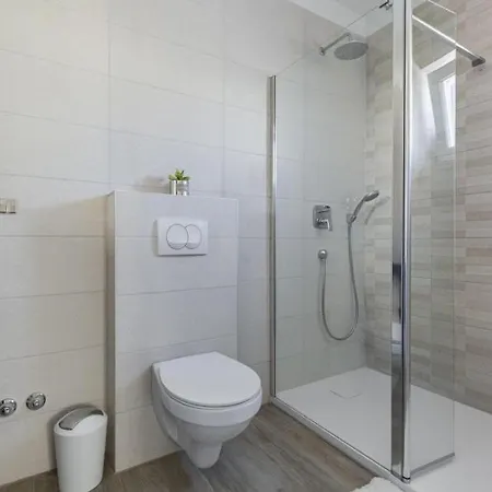 Vila Luxury Sea View Biograd
