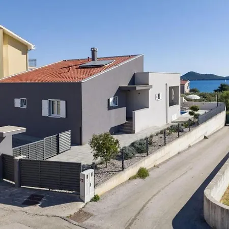 Vila Luxury Sea View Biograd *