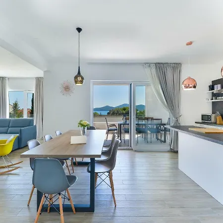 Vila Luxury Sea View Biograd *