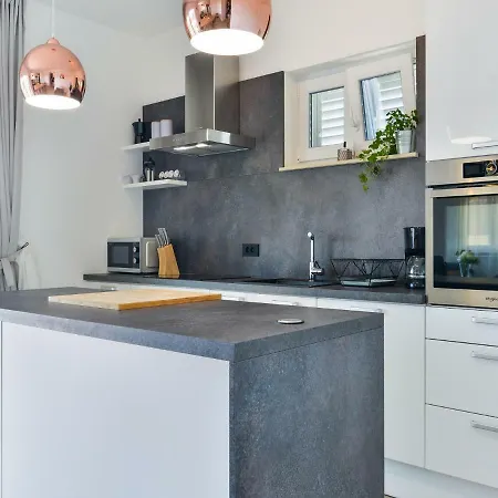 Vila Luxury Sea View Biograd