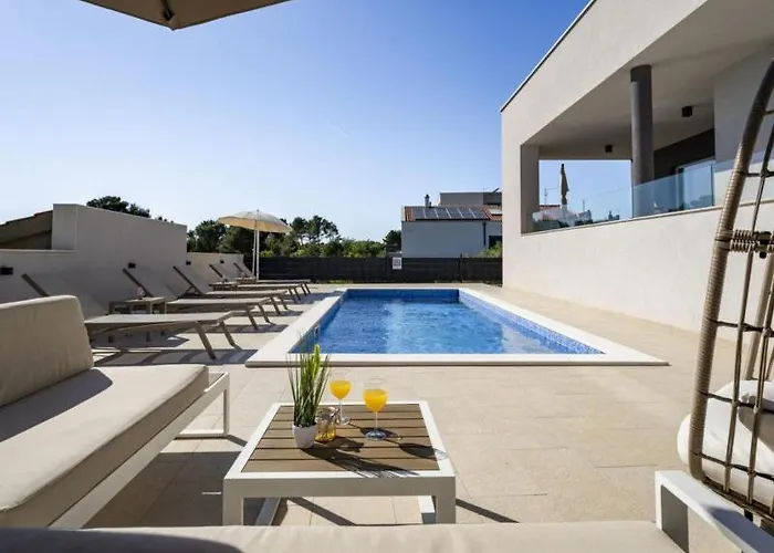 Luxury Sea View Biograd Villa *